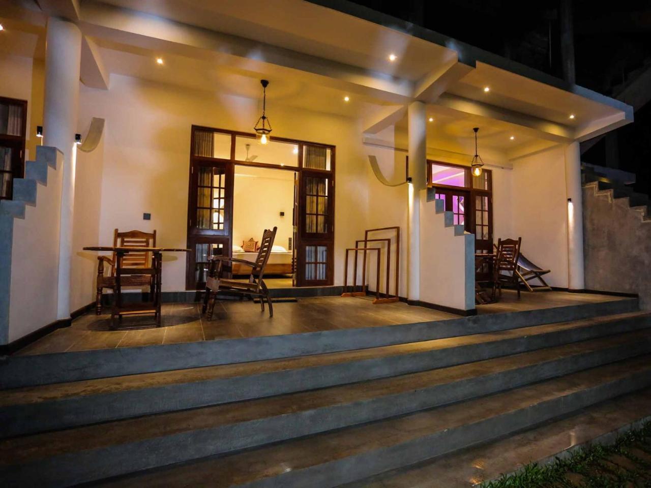 Hotel Rawanaz Unawatuna Exterior foto